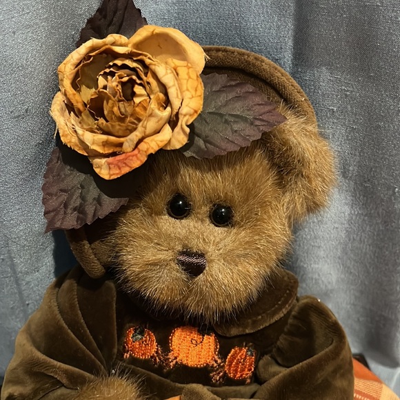 Bearington Bears "Autumn Harvester" 15” Plush Bear Retired! Halloween Fall Decor - Picture 2 of 13